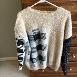 DaphneLo Fluffy Sweater Pink & Black Sz M